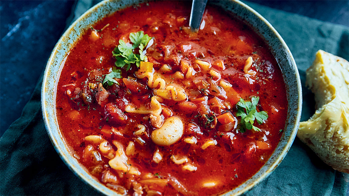 Teller mit Minestrone. | © Ida Marie Aamot Storbakken Teller mit Minestrone. | © Ida Marie Aamot Storbakken