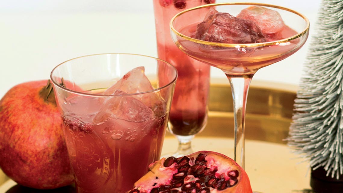 Rezept für einen fruchtig-frischen Granatapfel-Cocktail