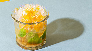 Angerichteter Mango-Mojito | © Julia Cawley