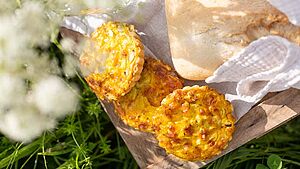 Kleine Quiches mit Brot. | © Elena Klink