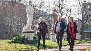 Reinhard Wolf, Vertreter der Vereine, Martina Blaschka und Prof. Ulrike Plate, beide Landesamt für Denkmalpflege im Regierungspräsidium Stuttgart. | © Felix Pilz, LAD