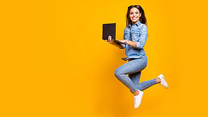 In einer digitalen Welt glücklich werden | © Roman Samborskyi, shutterstock.com