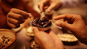 Eid Mubarak, Fastenbrechen | © Drazen Zigic, Shutterstock.com